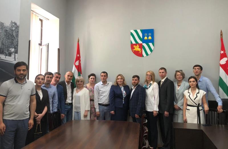 Председатель столичного Собрания Ираклий Харчилава принял делегацию из города-побратима Тамбов