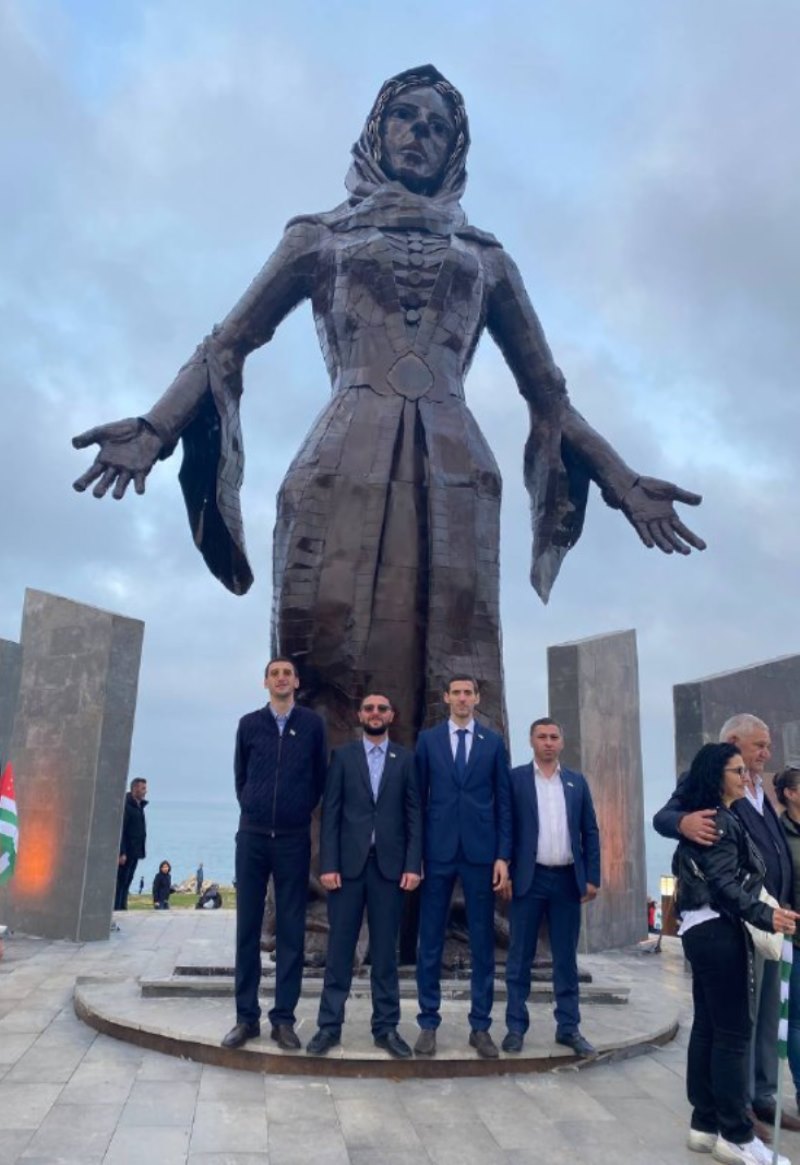 Депутаты СГС приняли участие в торжественном открытии памятника Елиф Кецба в Турции